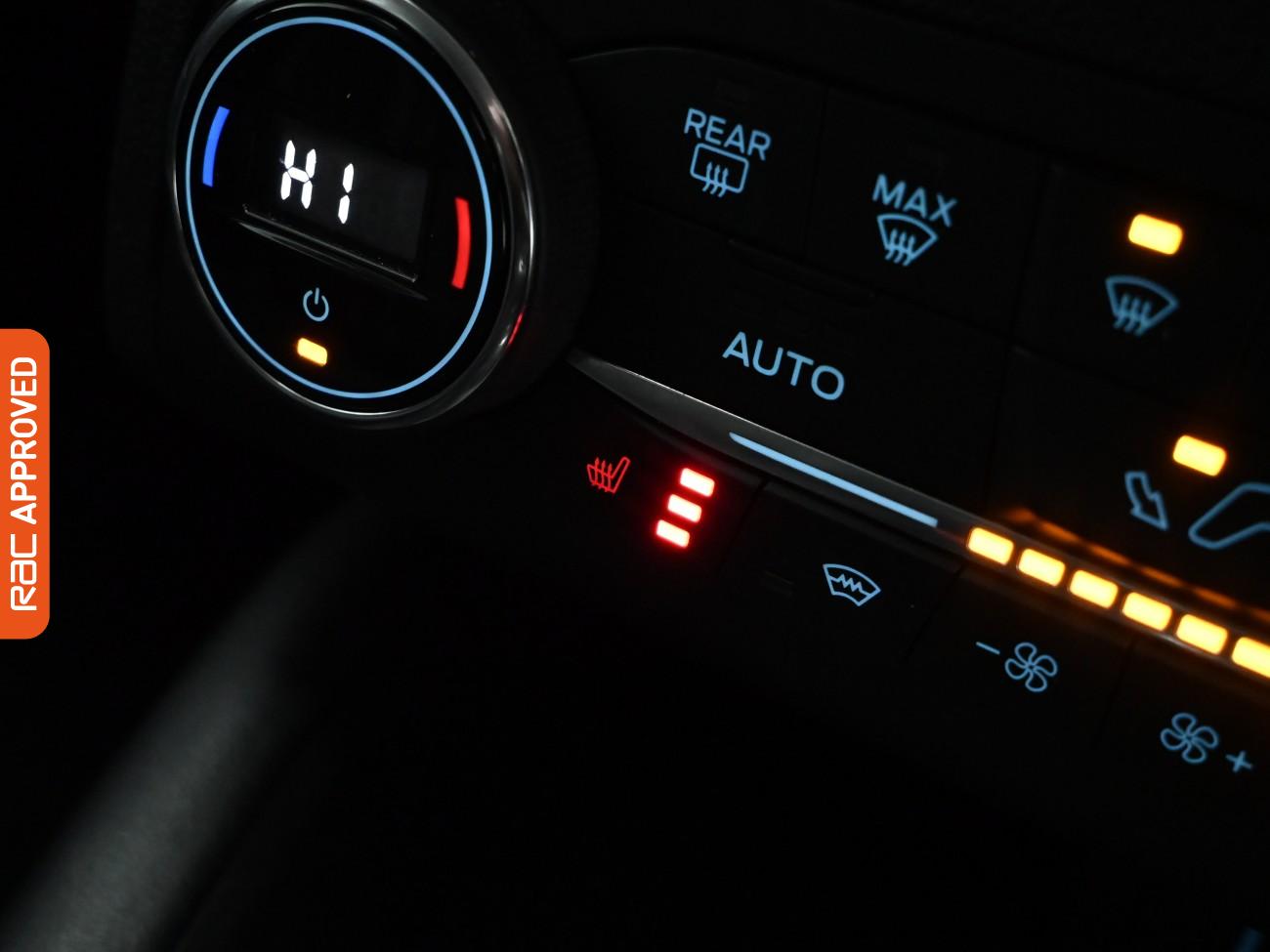 Used Ford Focus 2019 for sale - 76697599: Photo 19