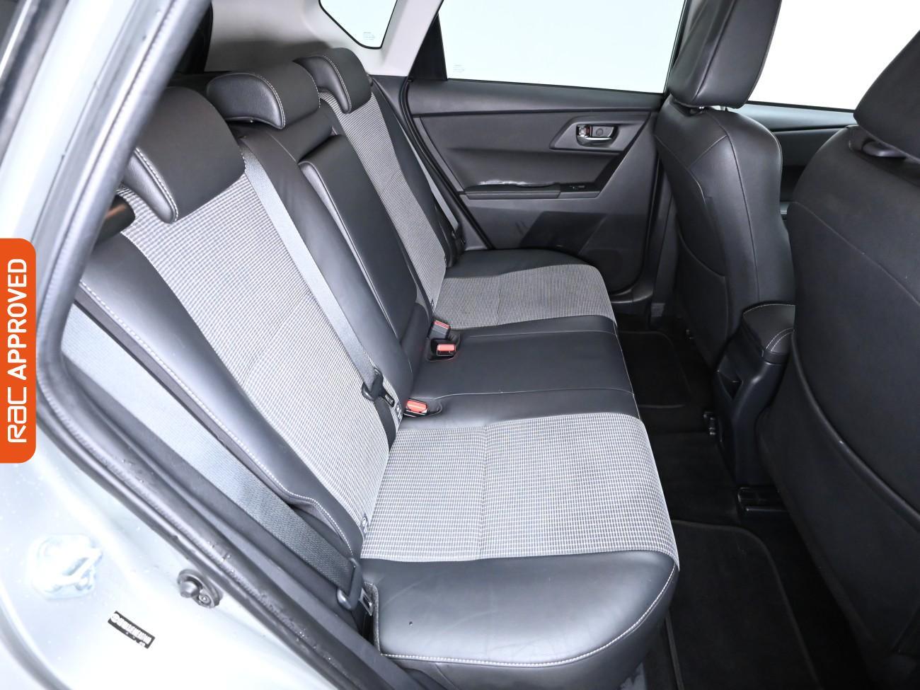 Used Toyota Auris 2017 for sale - 75932615: Photo 13