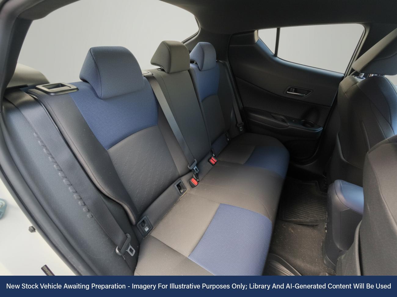 Used Toyota C-HR 2017 for sale - 76520057: Photo 4