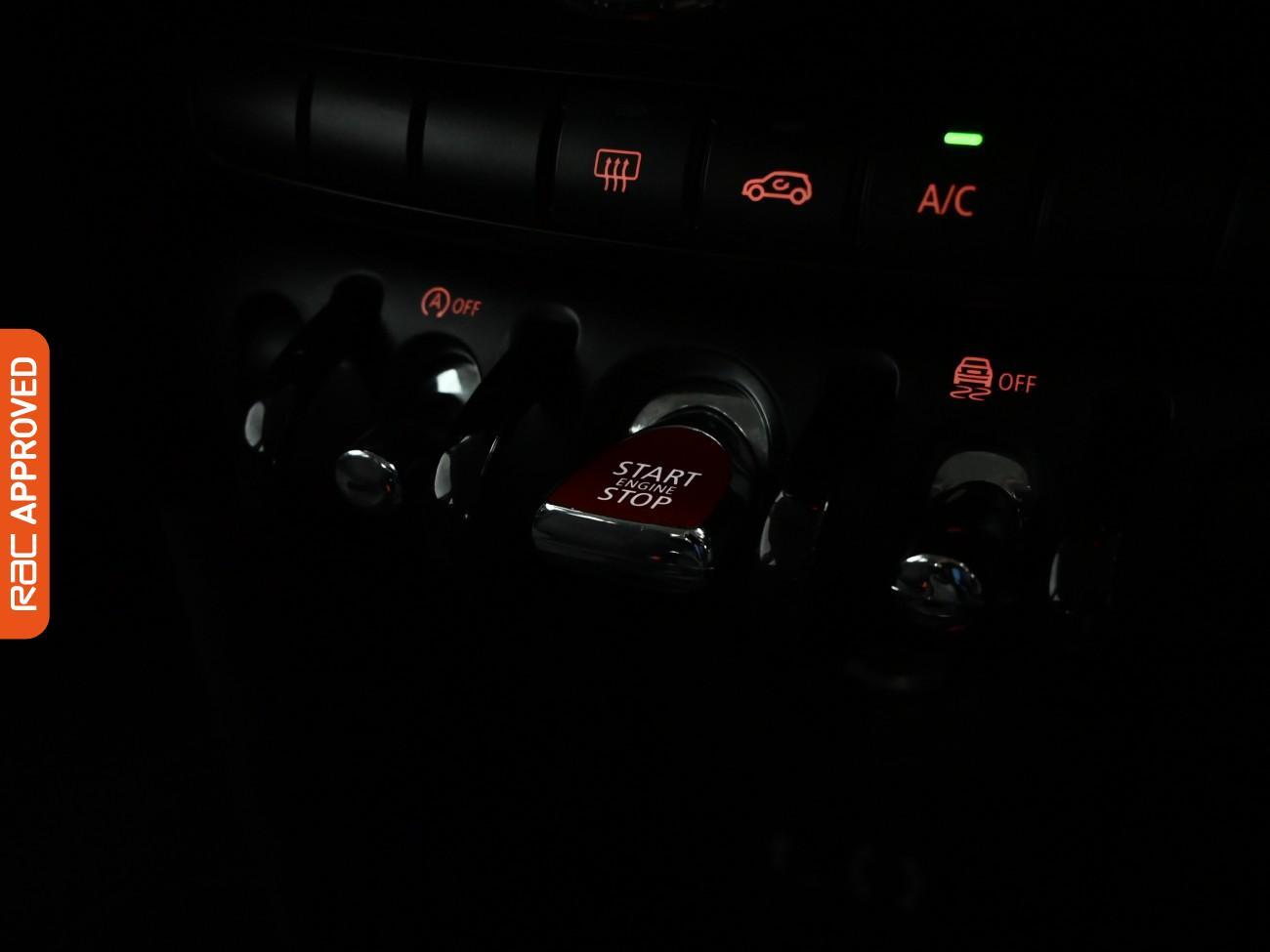 Used MINI Hatch 2018 for sale - 77779687: Photo 18