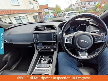 Used Jaguar F-Pace 2017 for sale - 75918373: Photo
