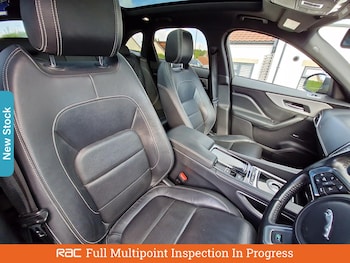 Used Jaguar F-Pace 2017 for sale - 75918373: Photo