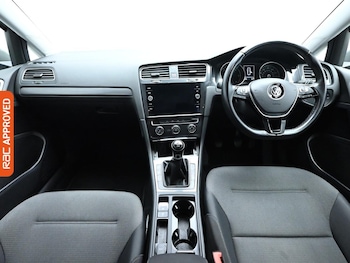 Used Volkswagen Golf 2019 for sale - 76025819: Photo