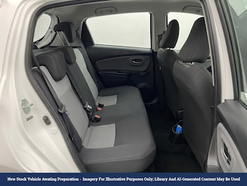 Used Toyota Yaris 2020 for sale - 79624103: Photo