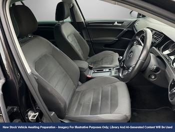Used Volkswagen Golf 2018 for sale - 78534498: Photo