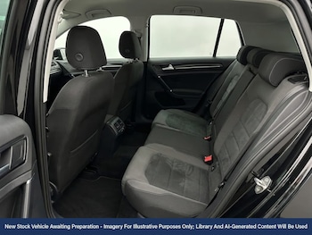 Used Volkswagen Golf 2018 for sale - 78534498: Photo