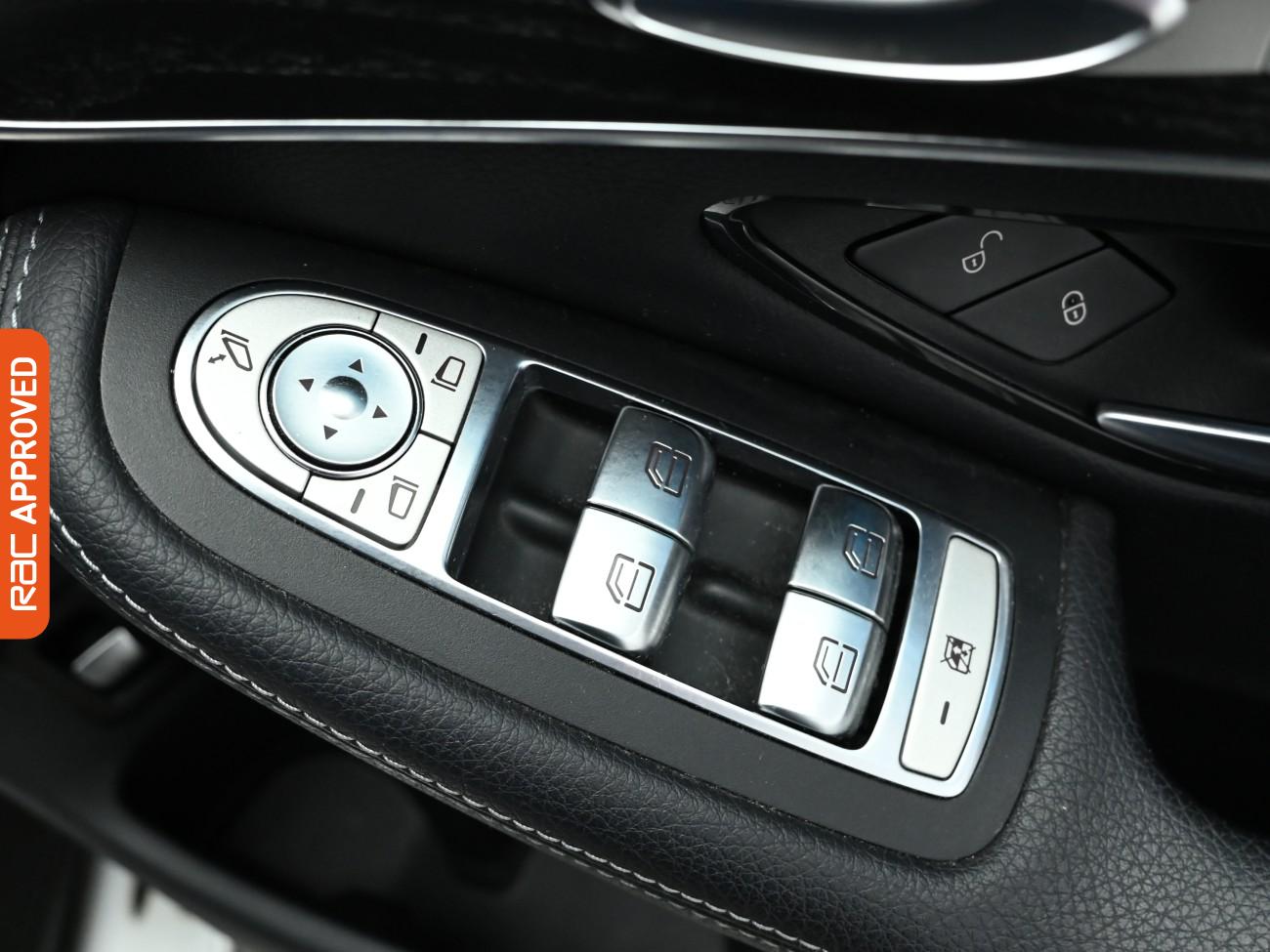 Used Mercedes-Benz GLC 2019 for sale - 77080073: Photo 29