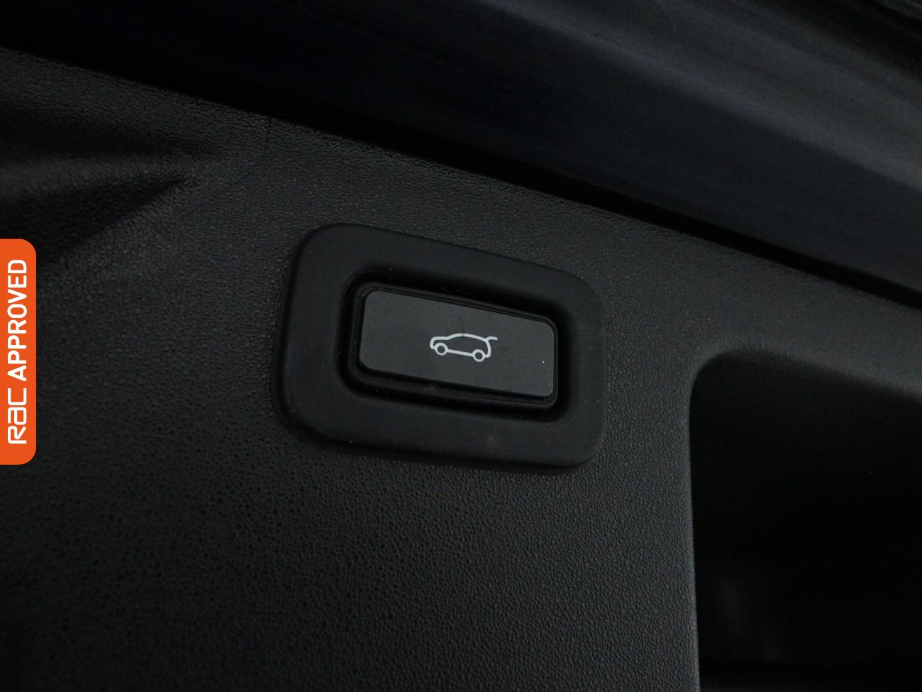 Used Land Rover Discovery Sport 2022 for sale - 77846039: Photo 28