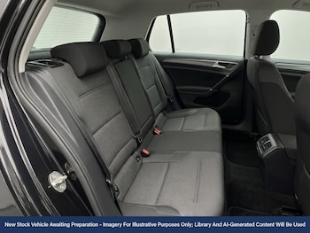 Used Volkswagen Golf 2018 for sale - 78680417: Photo