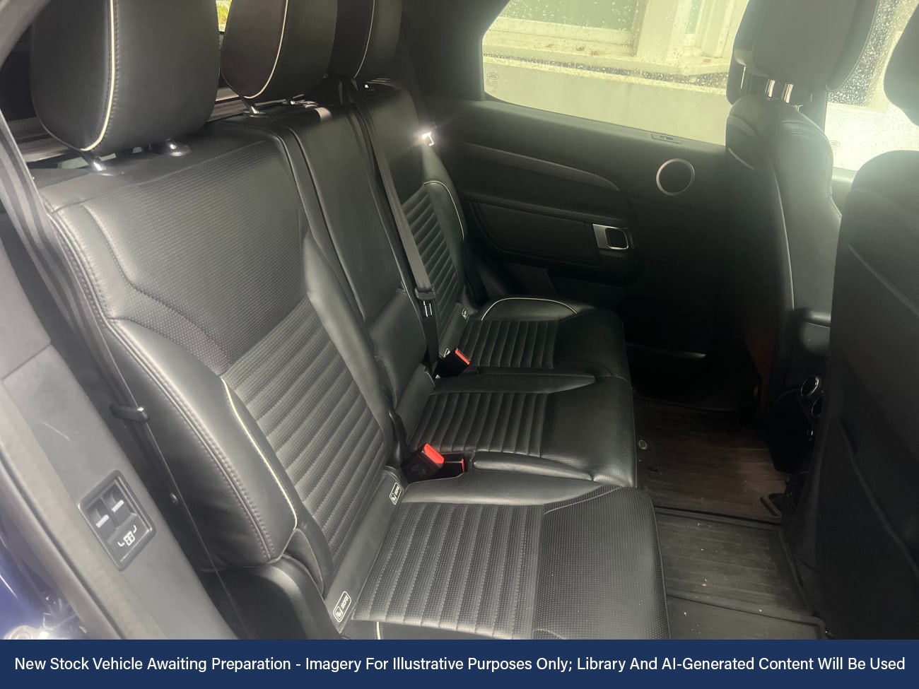 Used Land Rover Discovery 2018 for sale - 76373932: Photo 4