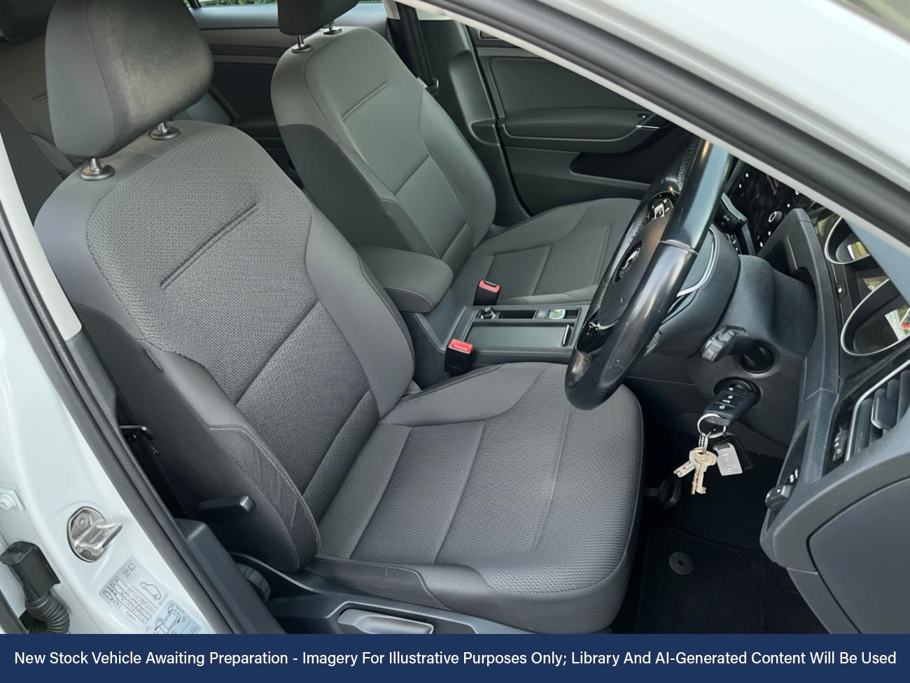 Used Volkswagen Golf 2019 for sale - 76641900: Photo 3