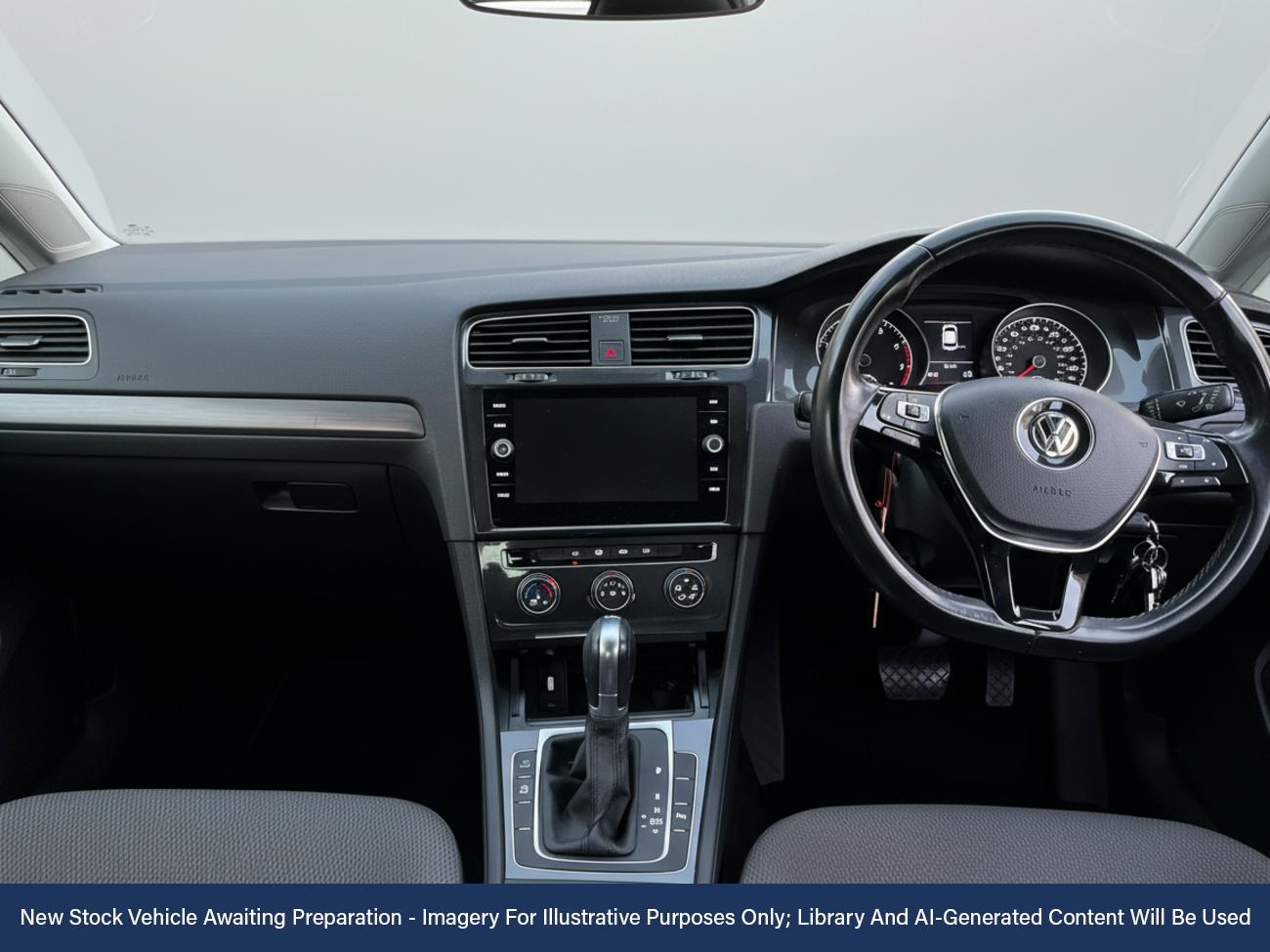 Used Volkswagen Golf 2019 for sale - 76641900: Photo 6