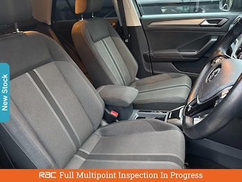 Used Volkswagen T-Roc 2020 for sale - 75504405: Photo