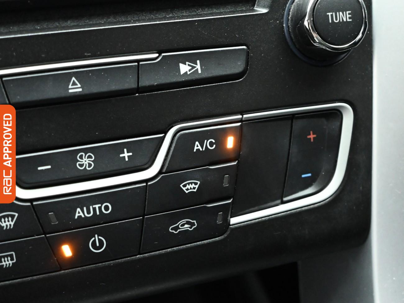 Used Ford Mondeo 2018 for sale - 76750798: Photo 19