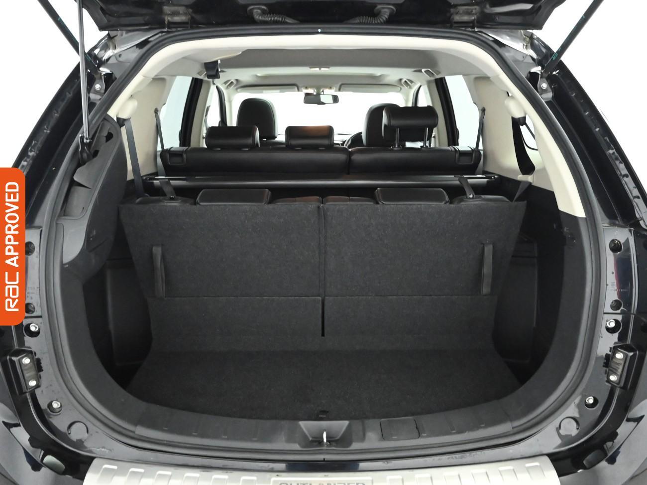 Used Mitsubishi Outlander 2016 for sale - 76569440: Photo 28