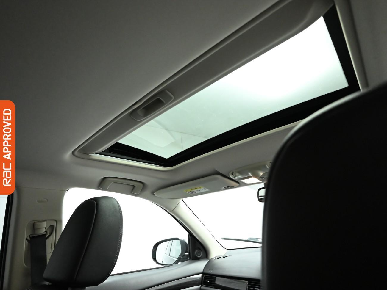 Used Mitsubishi Outlander 2016 for sale - 76569440: Photo 3