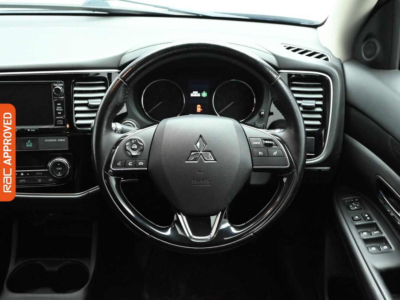 Used Mitsubishi Outlander 2016 for sale - 76569440: Photo 9