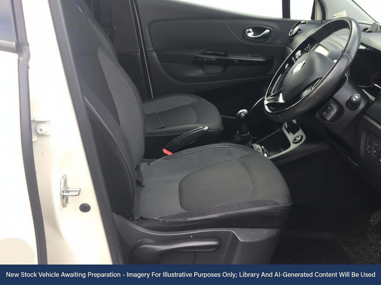 Used Renault Captur 2016 for sale - 76892454: Photo 3