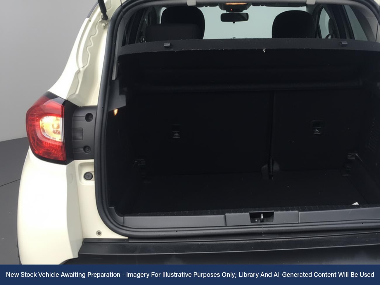 Used Renault Captur 2016 for sale - 76892454: Photo 6