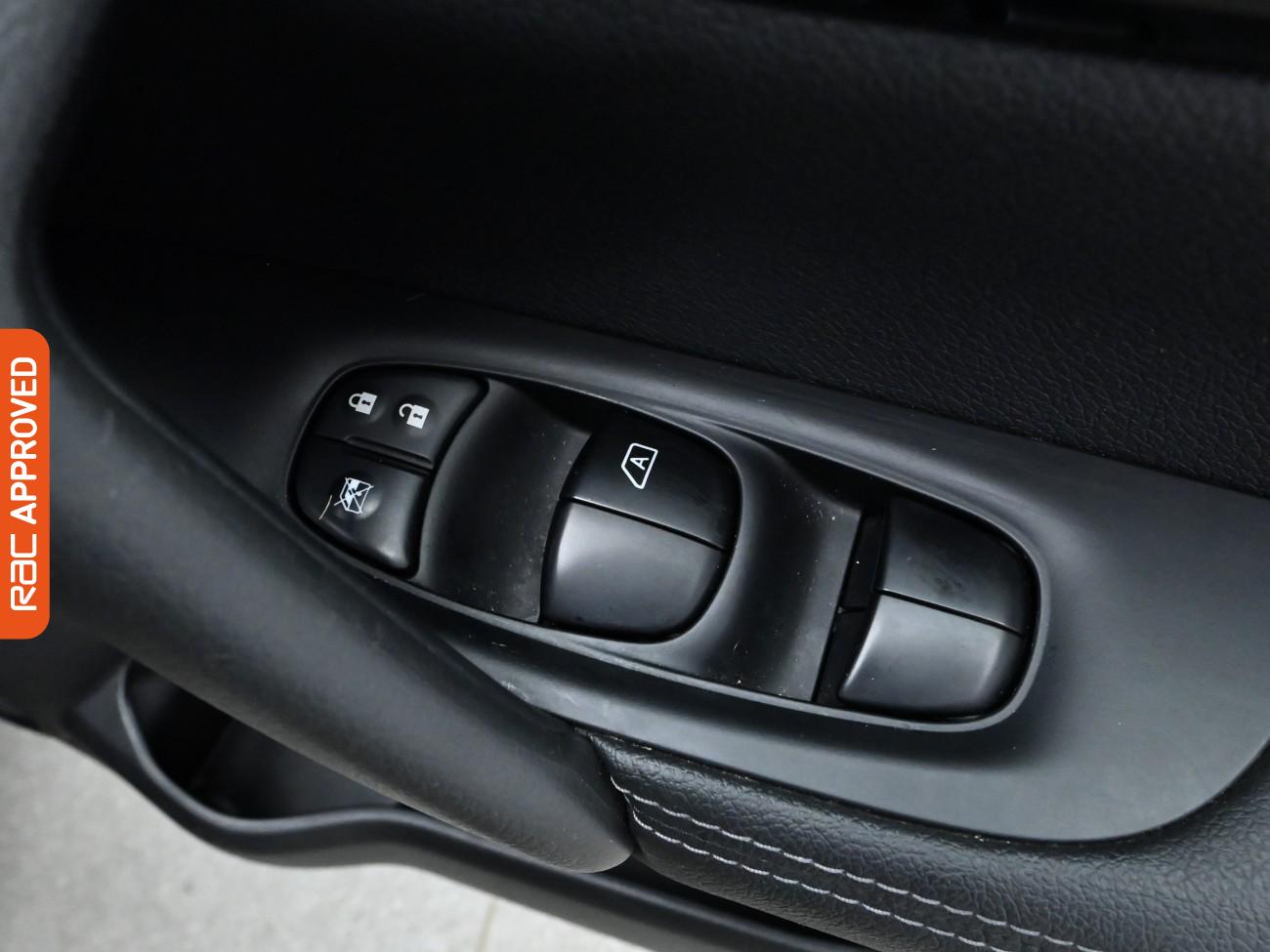 Used Nissan Qashqai 2017 for sale - 76421401: Photo 24