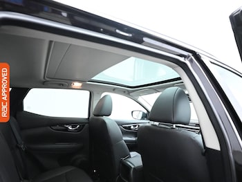 Used Nissan Qashqai 2017 for sale - 76421401: Photo