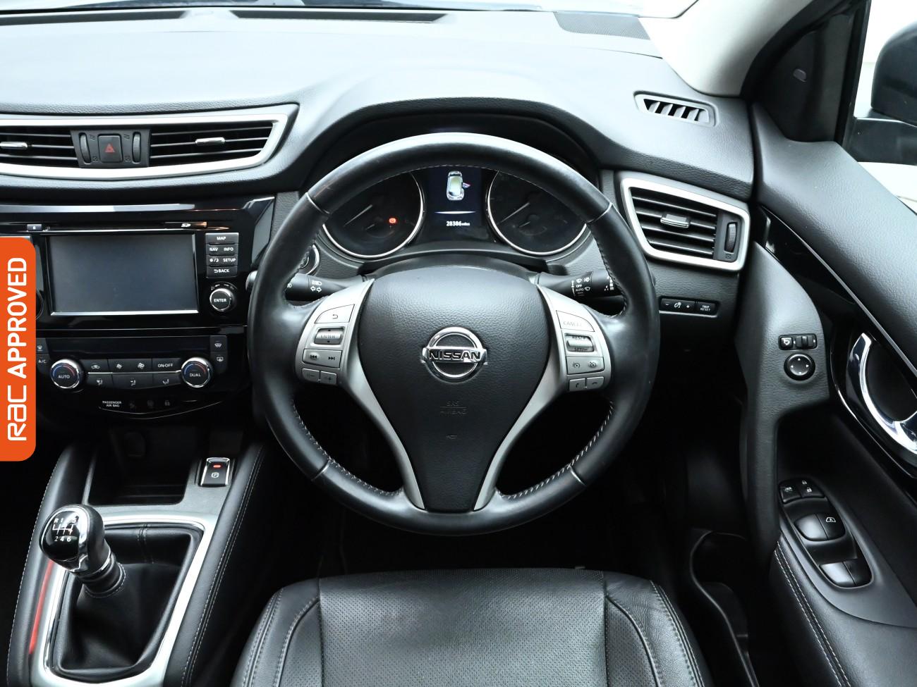 Used Nissan Qashqai 2017 for sale - 76421401: Photo 9