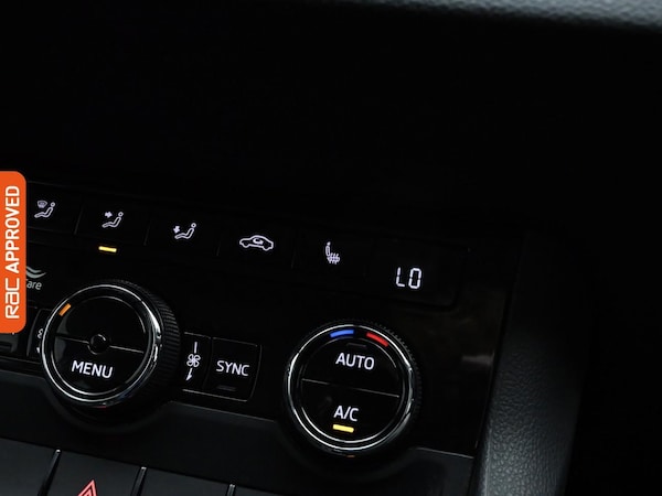 Used Skoda Karoq 2022 for sale - 76088428: Photo 14