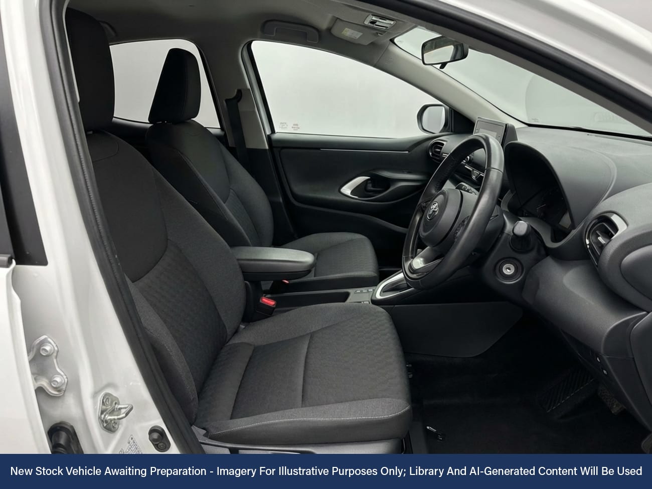 Used Toyota Yaris 2021 for sale - 77458807: Photo 3