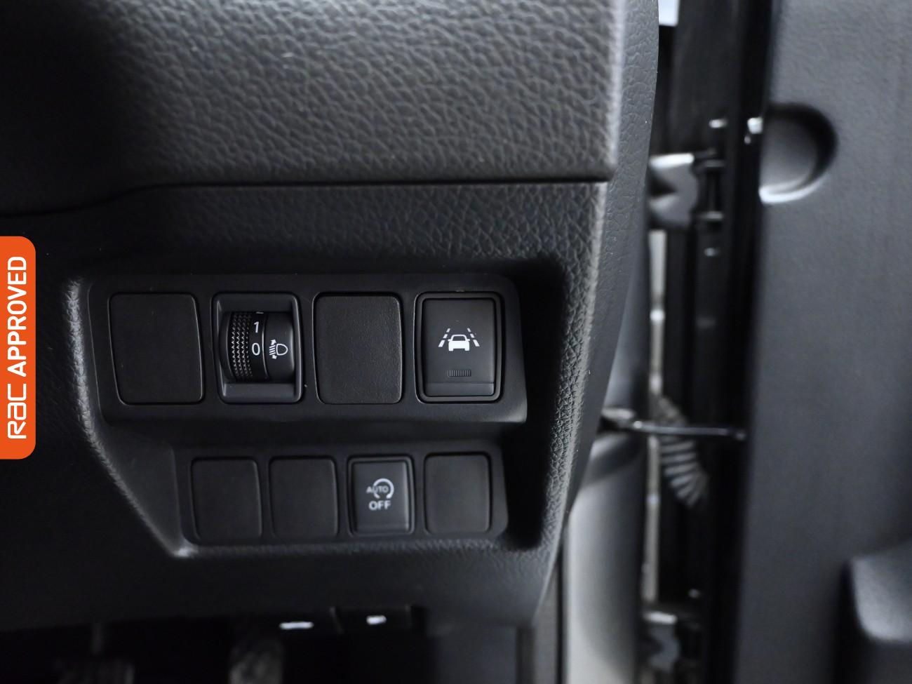 Used Nissan Qashqai 2018 for sale - 76142211: Photo 19