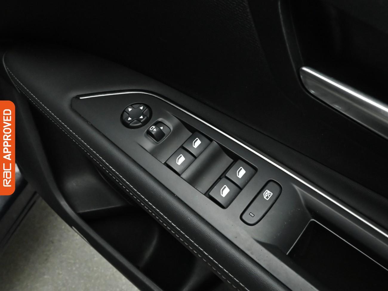 Used Peugeot 3008 2019 for sale - 76546225: Photo 25