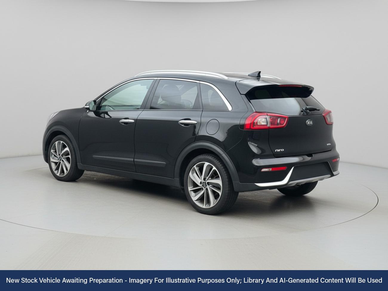 Used Kia Niro 2018 for sale - 76629939: Photo 2