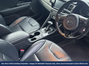 Used Kia Niro 2018 for sale - 76629939: Photo