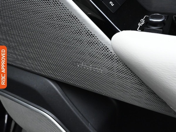 Used Land Rover Range Rover Velar 2019 for sale - 76264066: Photo 25