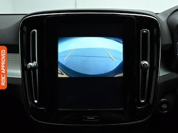 Used Volvo XC40 2018 for sale - 79023596: Photo
