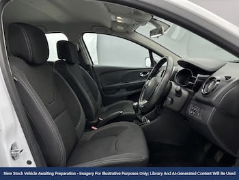 Used Renault Clio 2019 for sale - 78237477: Photo