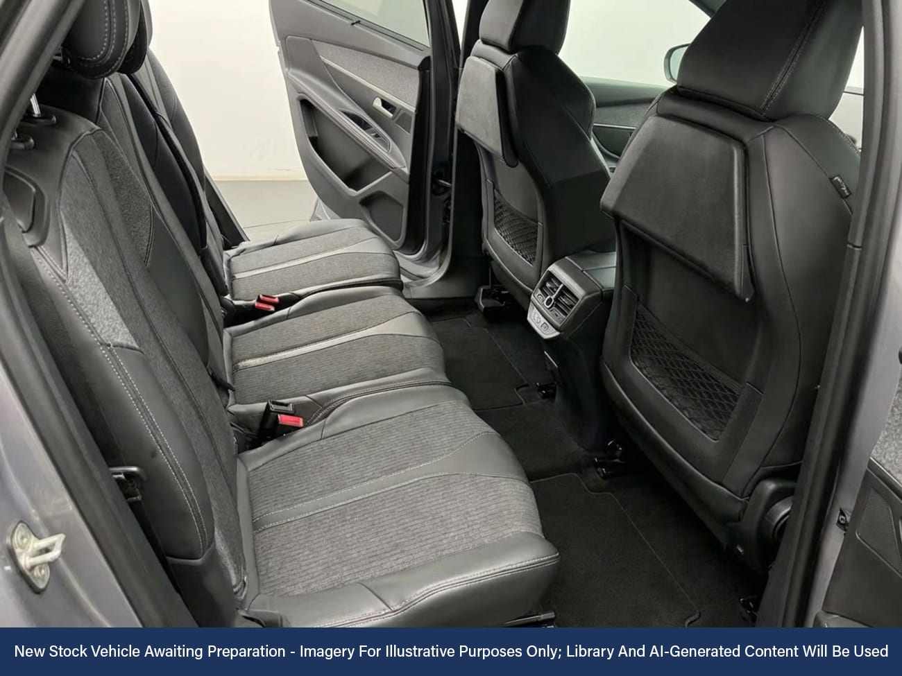 Used Peugeot 5008 2018 for sale - 77044414: Photo 4