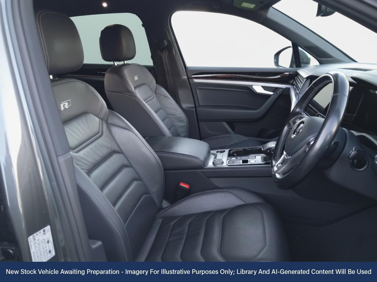 Used Volkswagen Touareg 2019 for sale - 76576234: Photo 3