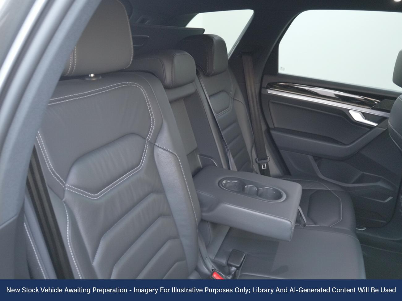 Used Volkswagen Touareg 2019 for sale - 76576234: Photo 4