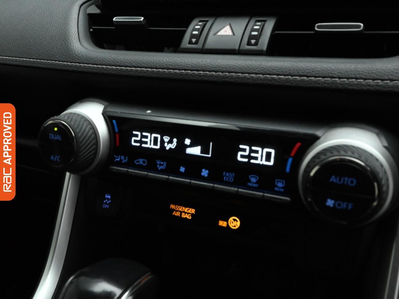 Used Toyota RAV4 2021 for sale - 77432147: Photo 19