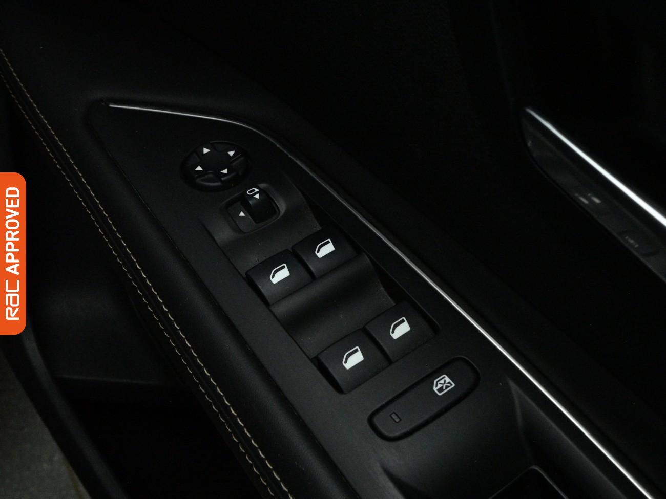 Used Peugeot 3008 2018 for sale - 77935768: Photo 25