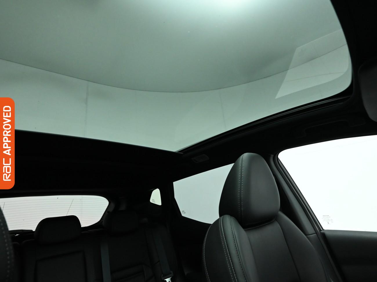 Used Nissan Qashqai 2017 for sale - 77324039: Photo 17