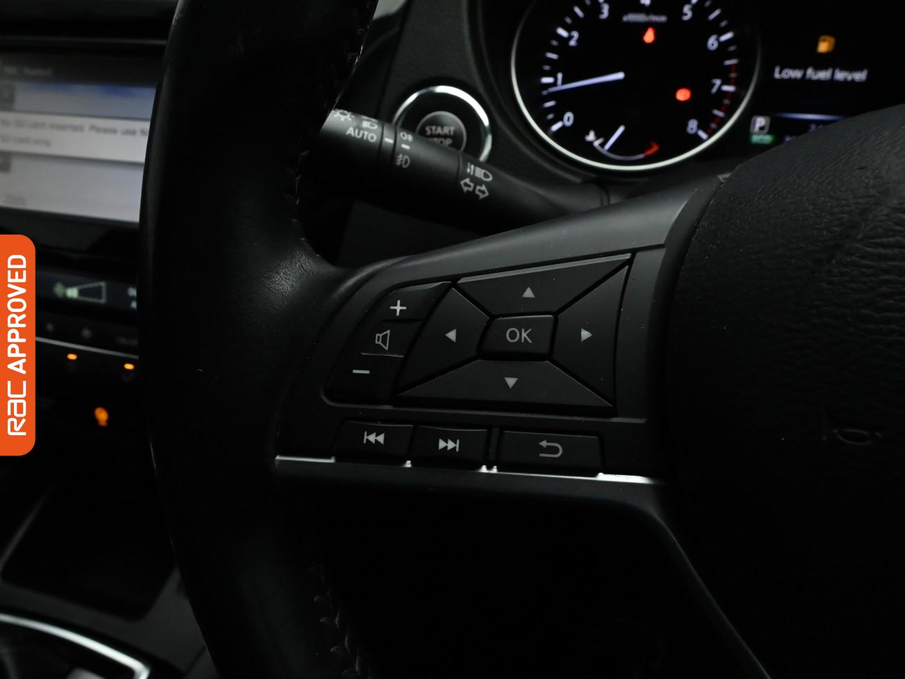 Used Nissan Qashqai 2017 for sale - 77324039: Photo 21