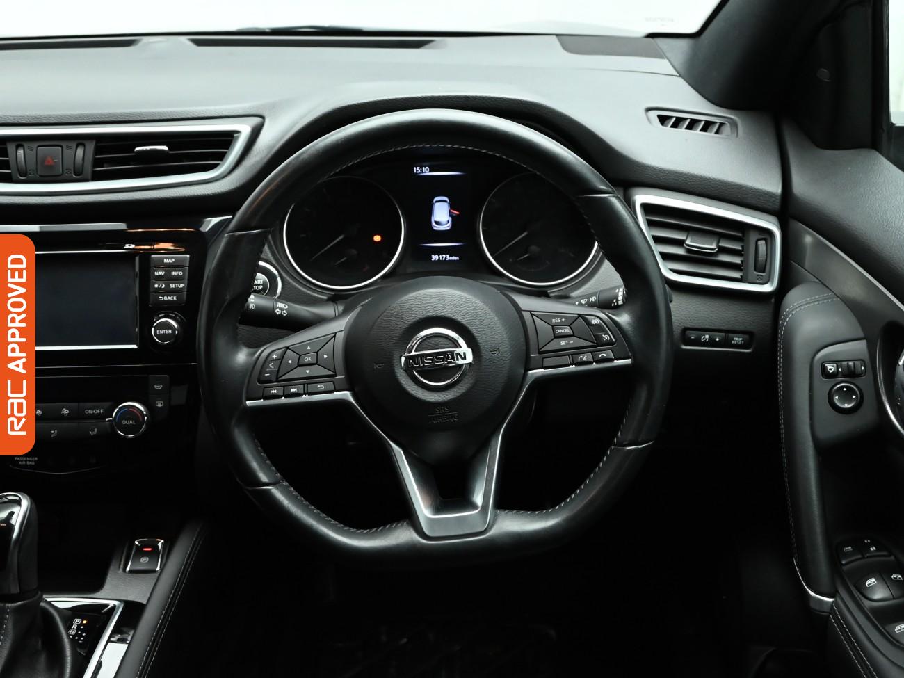 Used Nissan Qashqai 2017 for sale - 77324039: Photo 9