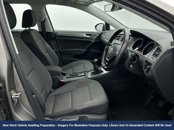 Used Volkswagen Golf 2015 for sale - 78280590: Photo