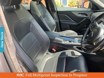 Used Jaguar F-Pace 2018 for sale - 75454167: Photo