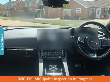 Used Jaguar F-Pace 2018 for sale - 75454167: Photo