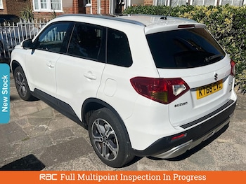 Used Suzuki Vitara 2017 for sale - 76156456: Photo 2