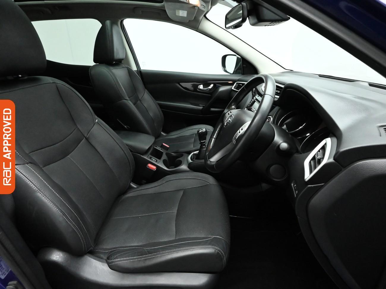 Used Nissan Qashqai 2015 for sale - 76844603: Photo 12