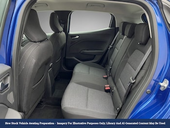 Used Renault Clio 2023 for sale - 79429231: Photo