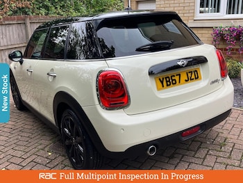 Used MINI Hatch 2018 for sale - 75850372: Photo
